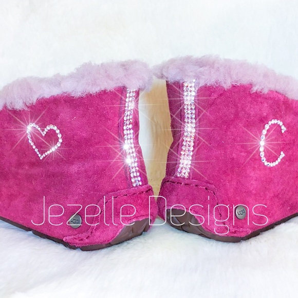 Msg.2.order BLING UGGS Custom Swarovski Crystal Ugg Boots - Picture 12 of 17
